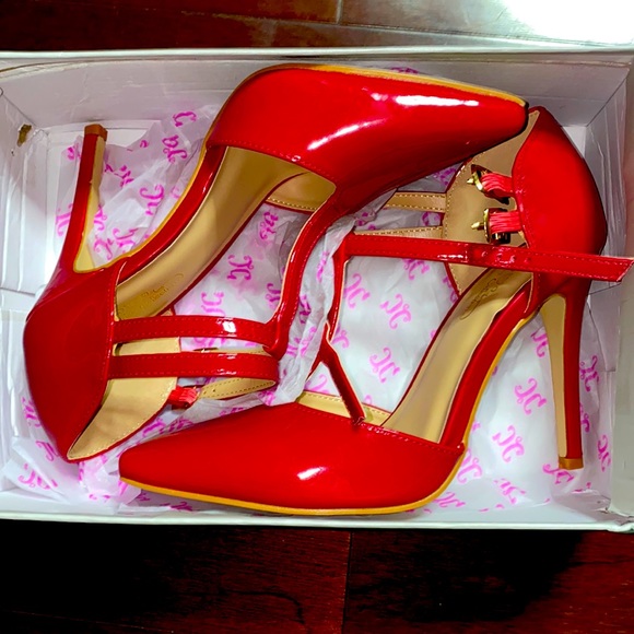 Red Heels - Picture 1 of 7